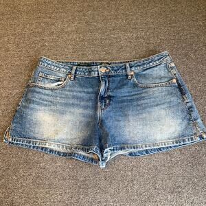 Wild Fable Mid-Rise Midi Denim Shorts Women’s 14 Blue Medium Wash Pockets Summer